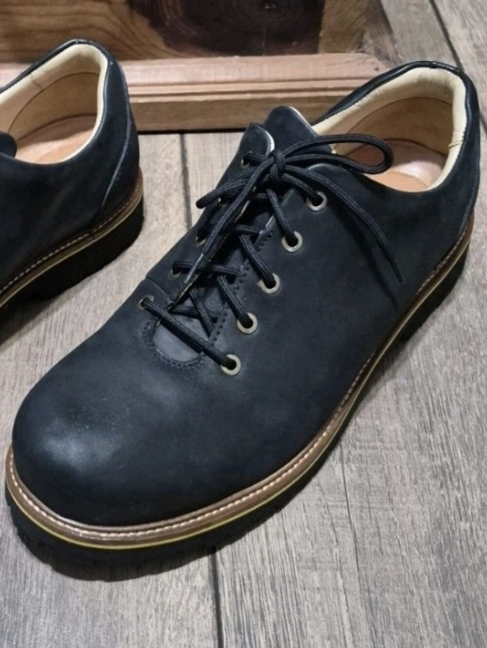 Samuel Hubbard Men's Nubbuck Oxfords Size 13M.